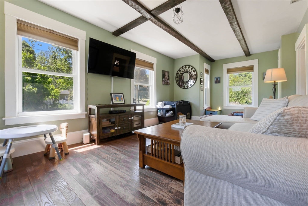 47 Whitehall Road Amesbury, MA 01913 - Photo 8 of 36