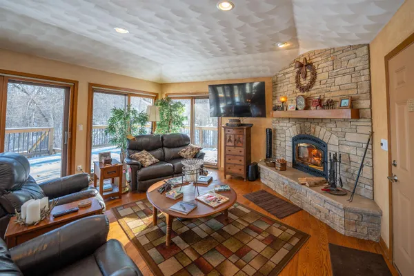 $625,000 | 10343 North Girl Scout Road, Stillman Valley, IL 61084