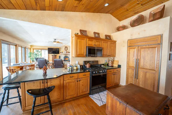 $625,000 | 10343 North Girl Scout Road, Stillman Valley, IL 61084