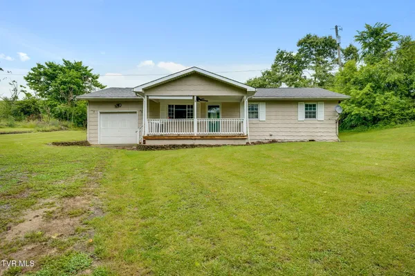 $124,900 | 194 Circle Drive, Castlewood, VA 24224