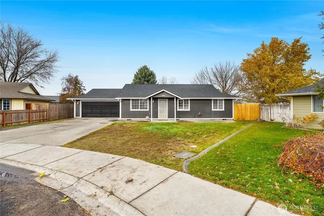 $305,000 | 1116 South Bobbi Drive, Moses Lake, WA 98837