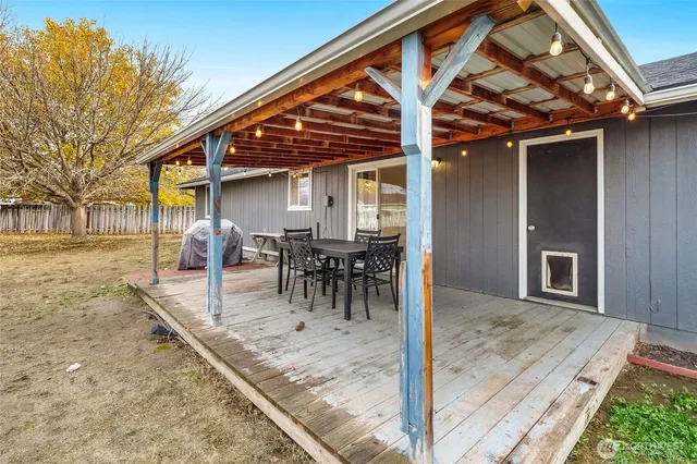 $305,000 | 1116 South Bobbi Drive, Moses Lake, WA 98837