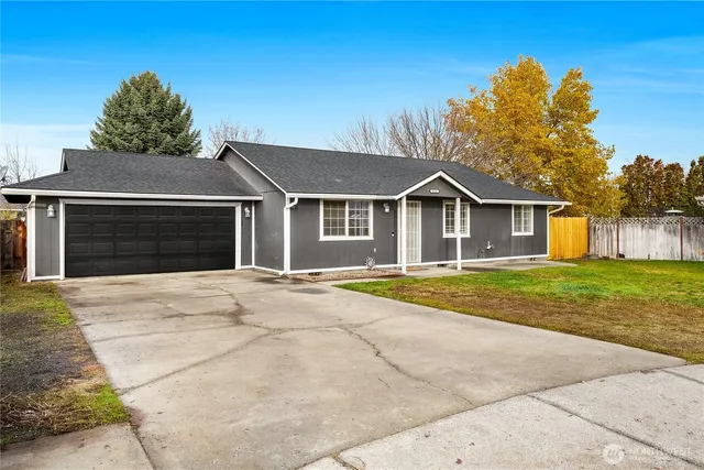 $305,000 | 1116 South Bobbi Drive, Moses Lake, WA 98837