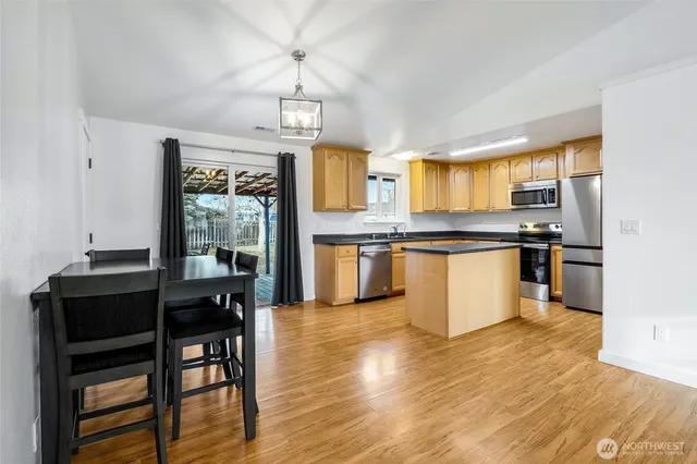 $305,000 | 1116 South Bobbi Drive, Moses Lake, WA 98837