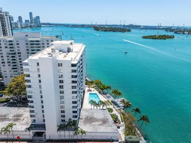 $895,000 | 3 Island Avenue, Unit 3C, Miami Beach, FL 33139