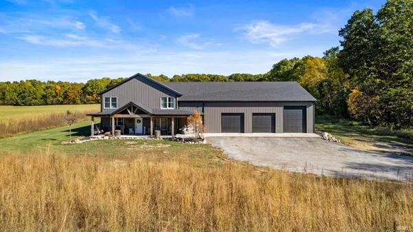$1,099,900 | 52478 County Road 39, Middlebury, IN 46540