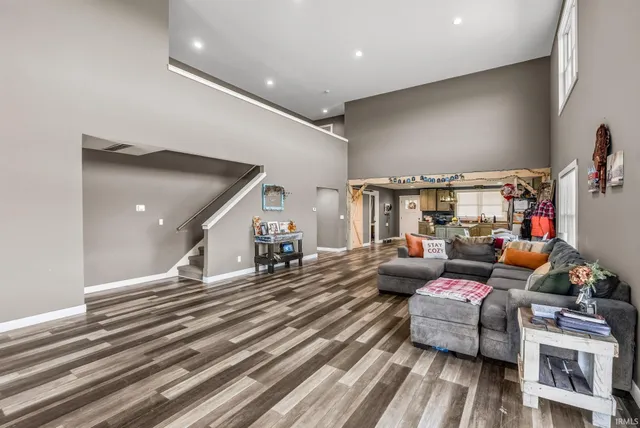 $1,299,900 | 52478 County Road 39, Middlebury, IN 46540