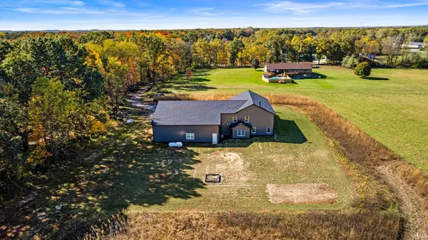 $1,199,900 | 52478 County Road 39, Middlebury, IN 46540