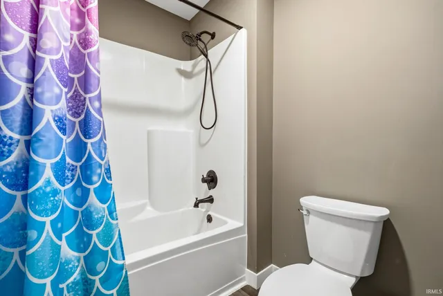 $1,299,900 | 52478 County Road 39, Middlebury, IN 46540