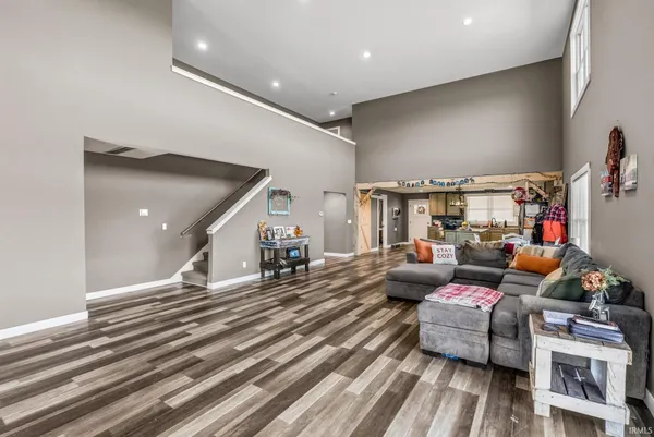 $1,199,900 | 52478 County Road 39, Middlebury, IN 46540