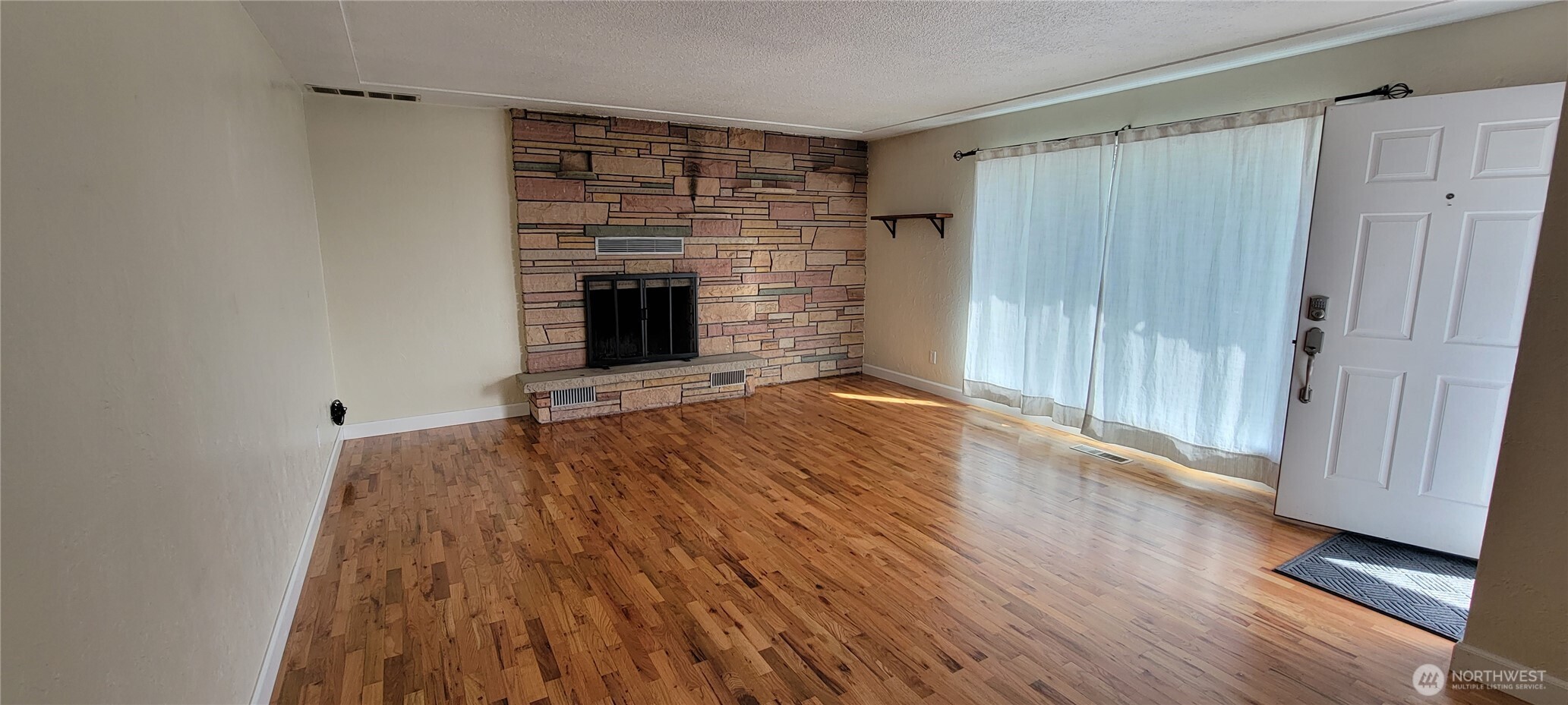 209 Patrick Road Ephrata, WA 98823 - Photo 5 of 28