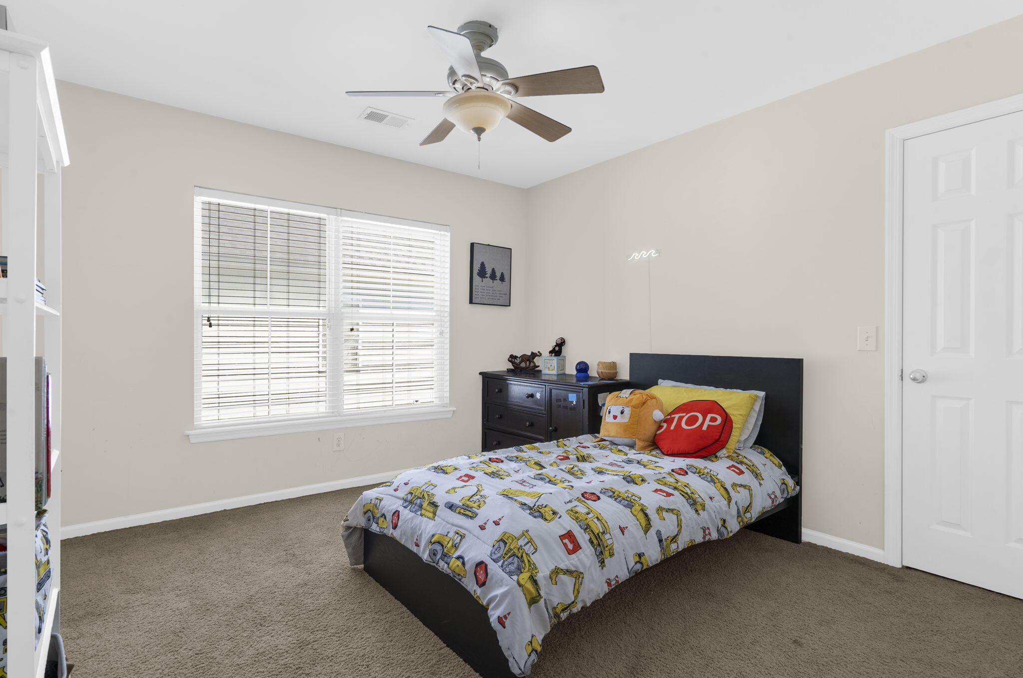 3225 Beaconsfield Road Mount Pleasant, SC 29466 - Photo 29 of 40 35-web-or-mls-DSC07445