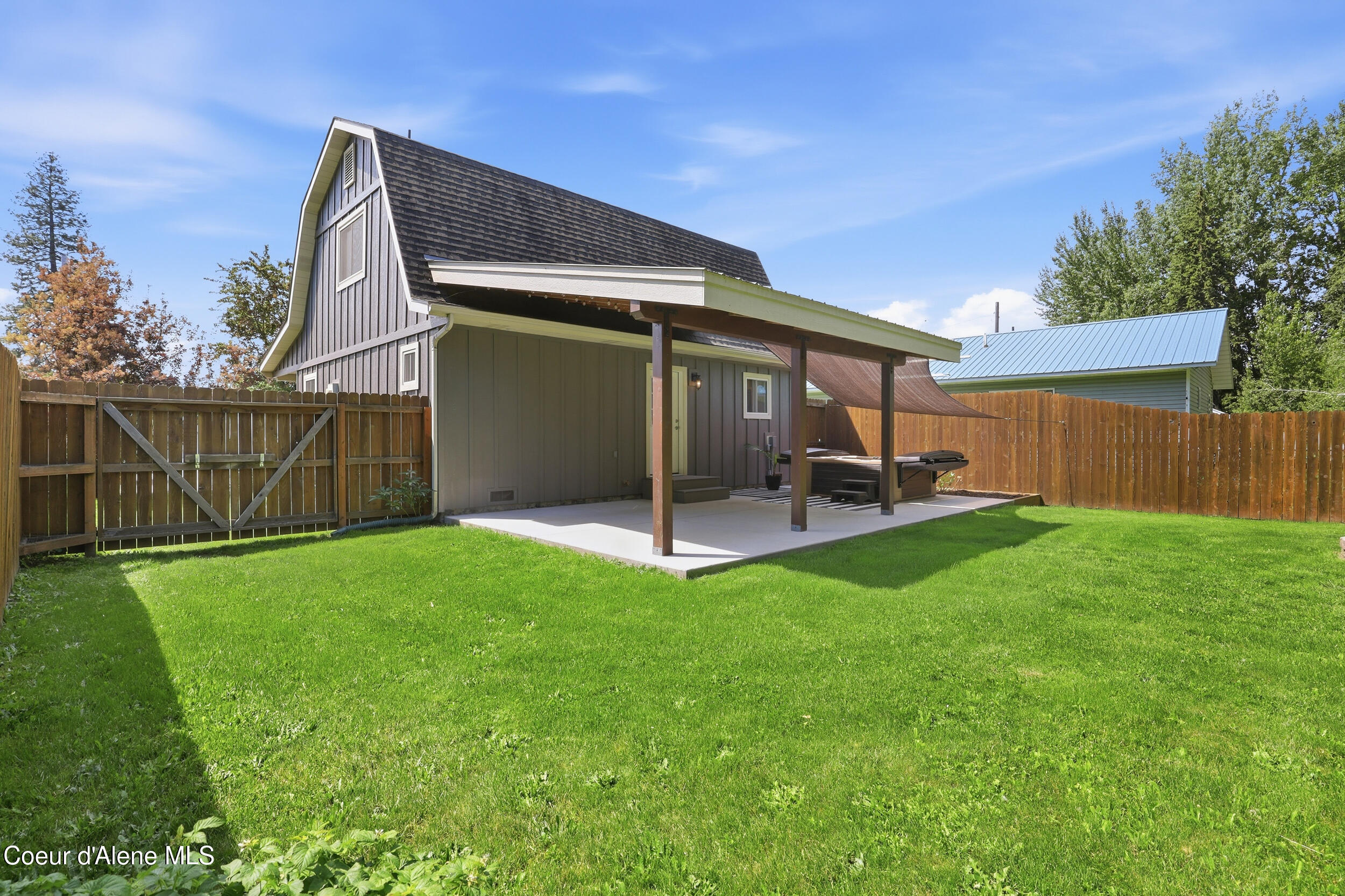 95 Whiskey Jack Road Sandpoint, ID 83864 - Photo 21 of 29 back patio