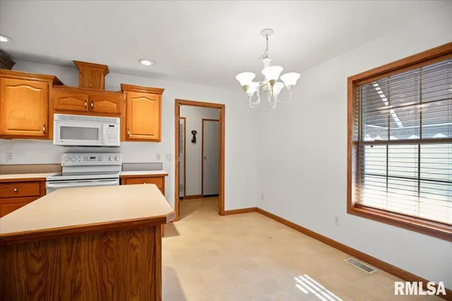 $153,500 | 2800 VÃa Rosso, Unit 194, Springfield, IL 62703