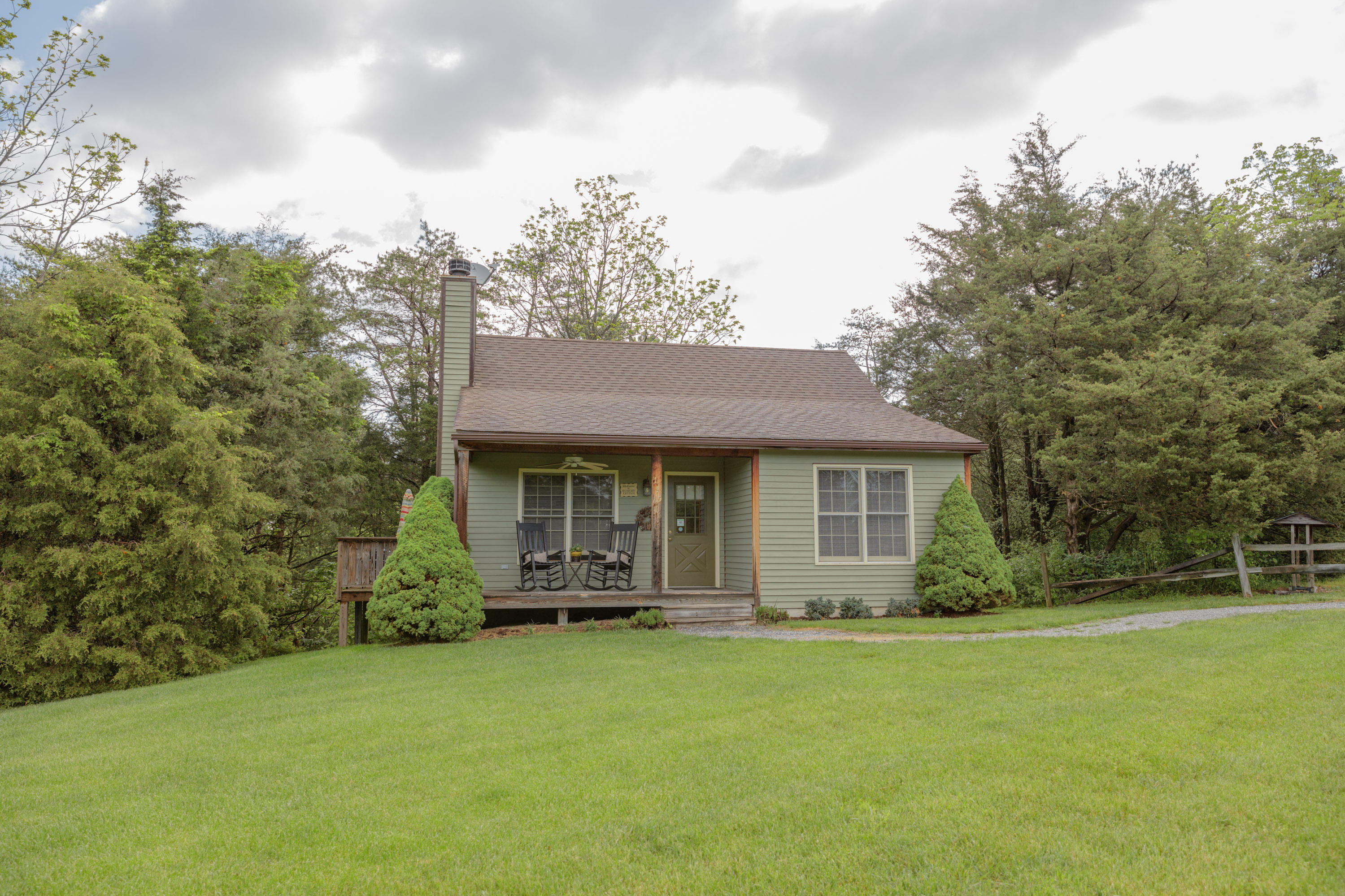 126 Autumn Ridge Lane Lexington, VA 24450 - Photo 11 of 55 BB Exterior 5