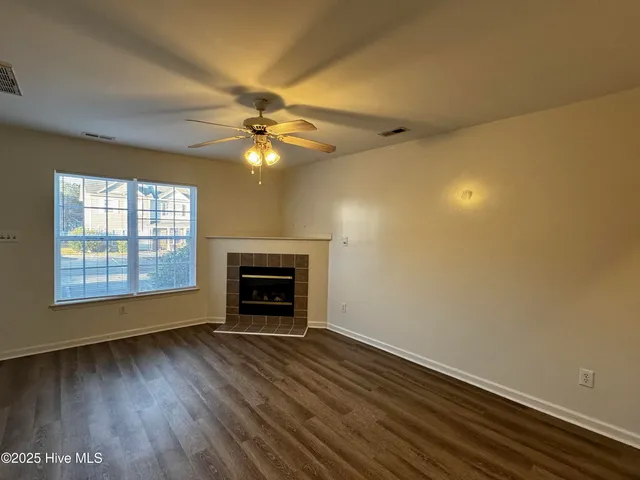 $1,185 | 204 Meadowbrook Lane, Jacksonville, NC 28546