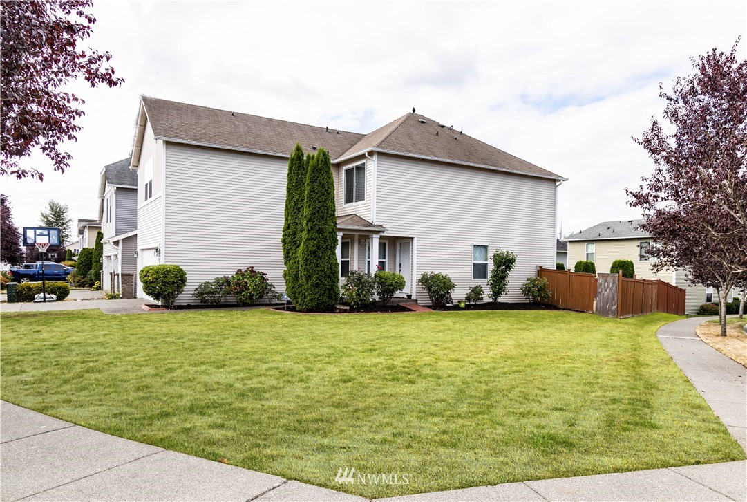 15418 39th Avenue Southeast Bothell, WA 98012 - Photo 1 of 20