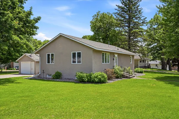 $315,000 | 842 Xenia Street, Elk River, MN 55330
