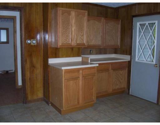305 Moffitt Road Dilliner, PA 15327 - Photo 3 of 8 Kitchen.