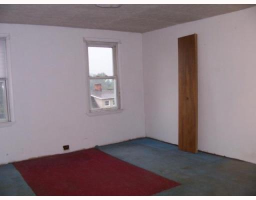 305 Moffitt Road Dilliner, PA 15327 - Photo 5 of 8 Other.