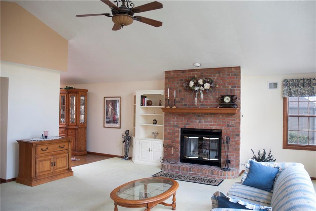 150 Cherrytree Road Carnegie, PA 15106 - Photo 5 of 18 Just look at those details.