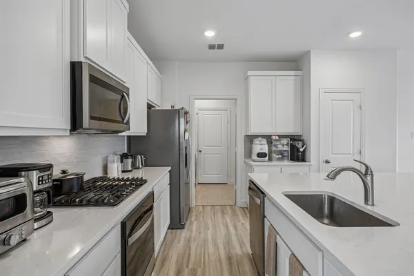 $2,800 | 4101 Valley Mills Drive, Crandall, TX 75114