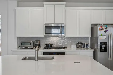 $2,800 | 4101 Valley Mills Drive, Crandall, TX 75114