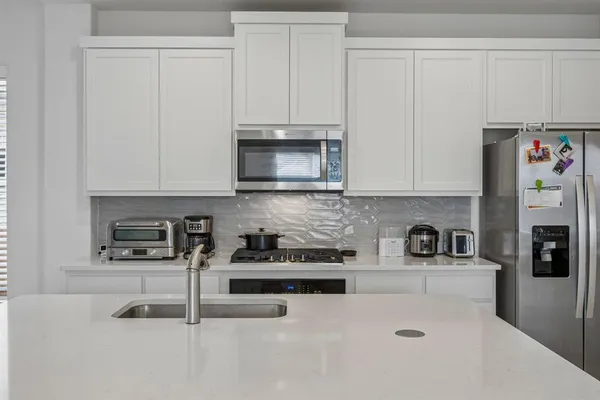 $2,800 | 4101 Valley Mills Drive, Crandall, TX 75114