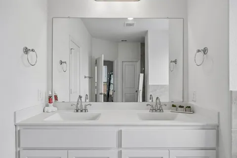 $2,800 | 4101 Valley Mills Drive, Crandall, TX 75114