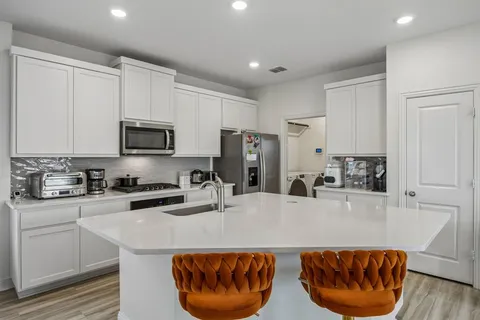 $2,800 | 4101 Valley Mills Drive, Crandall, TX 75114