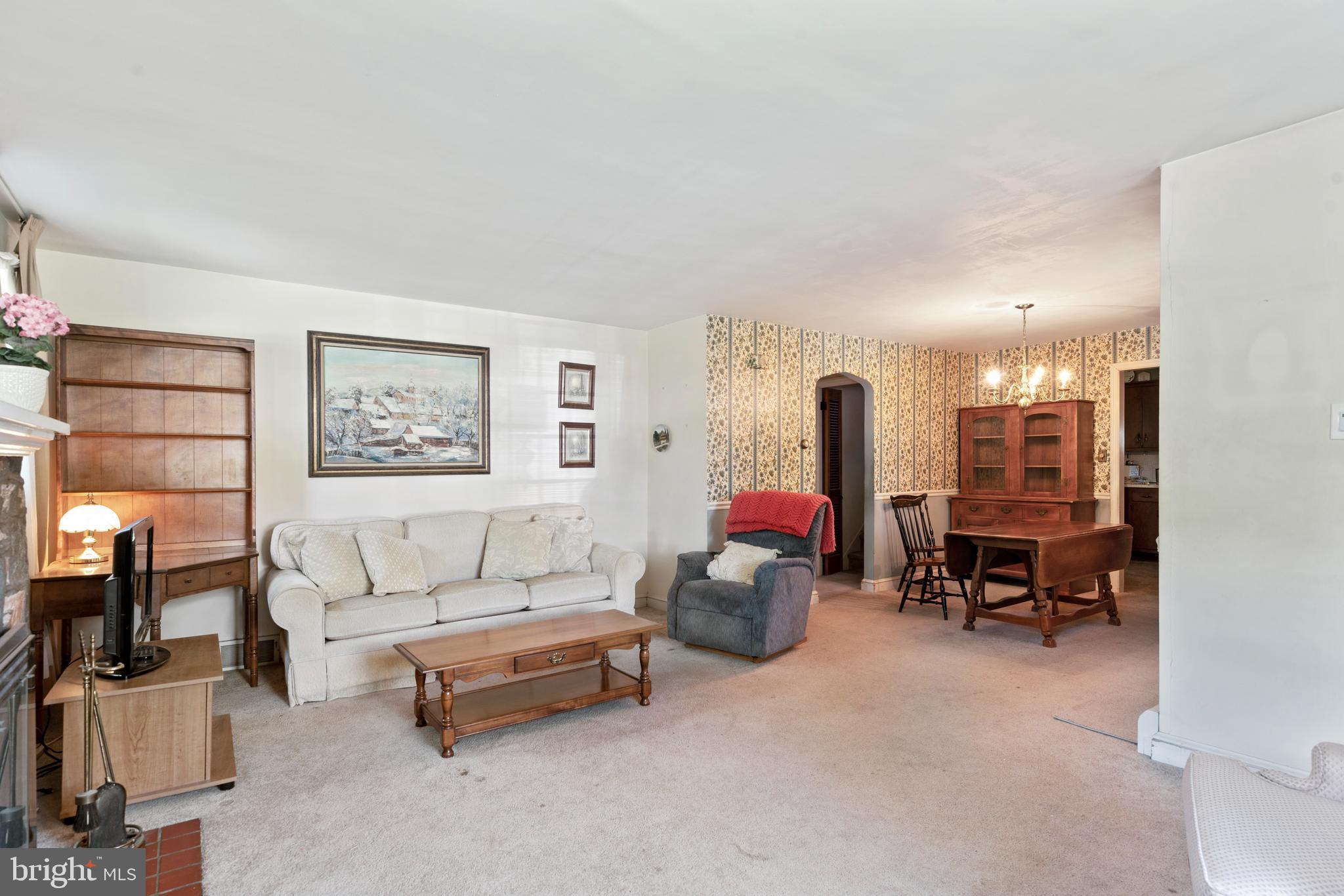308 Rogers Road Norristown, PA 19403 - Photo 4 of 14 Gallery Image 4