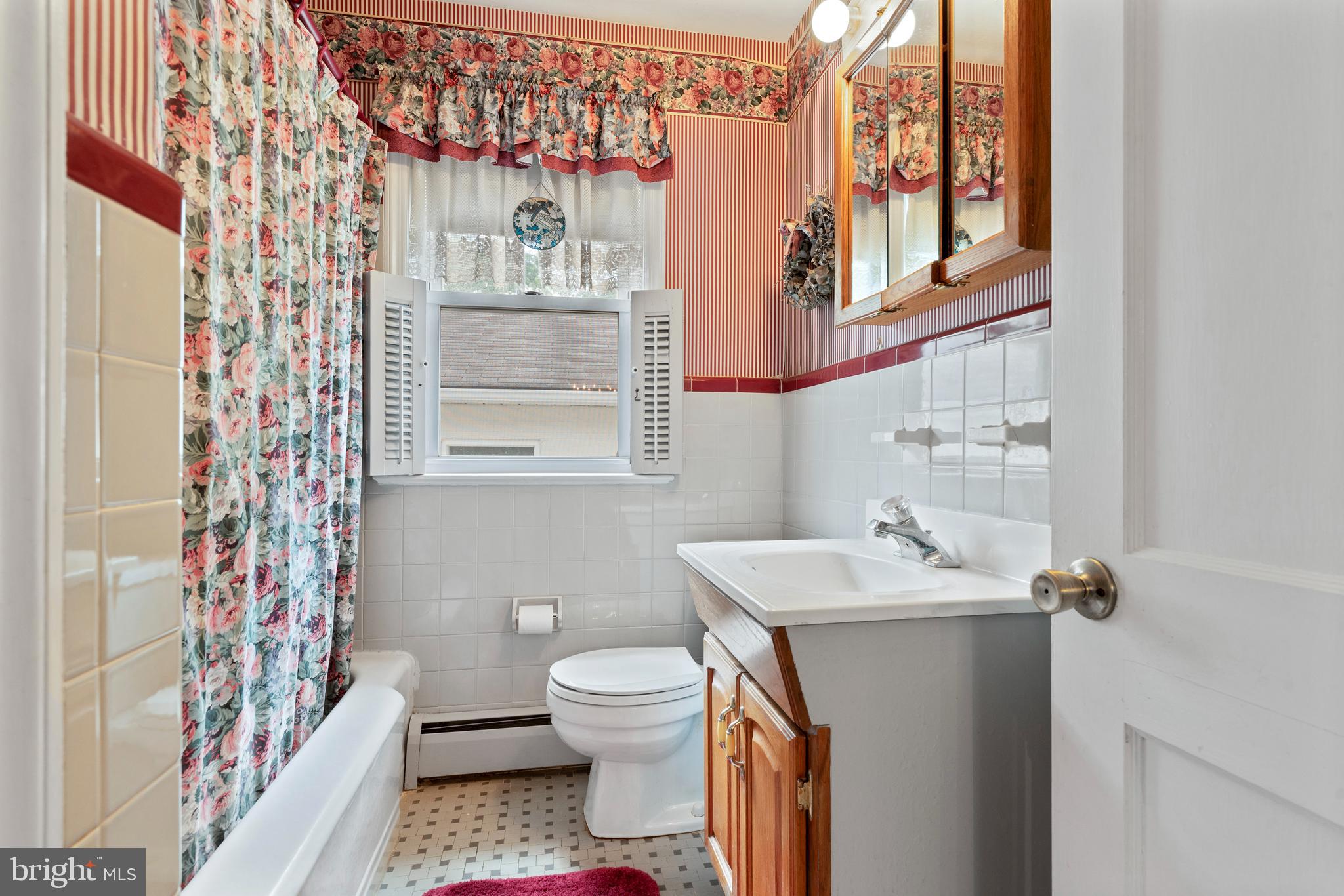308 Rogers Road Norristown, PA 19403 - Photo 10 of 14 Gallery Image 10