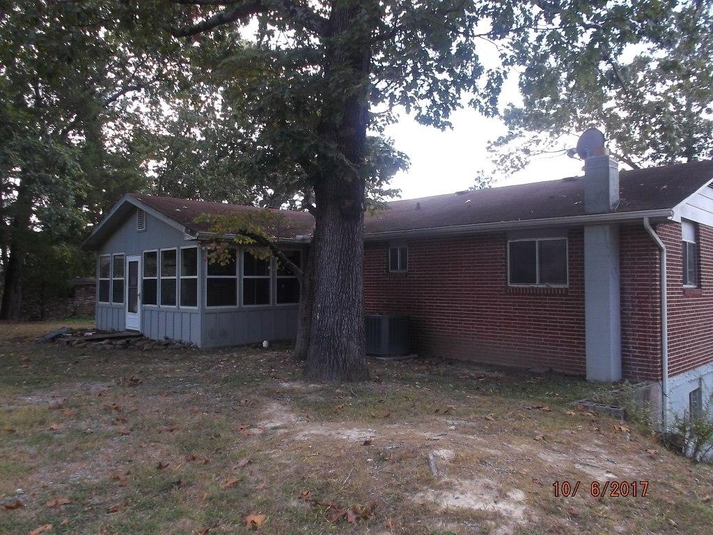 38 Travis Road Rossville, GA 30741 - Photo 4 of 29 DSCF5145