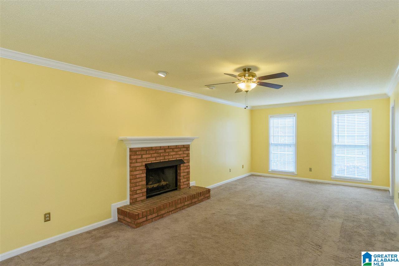 1043 Independence Court Alabaster, AL 35007 - Photo 7 of 39