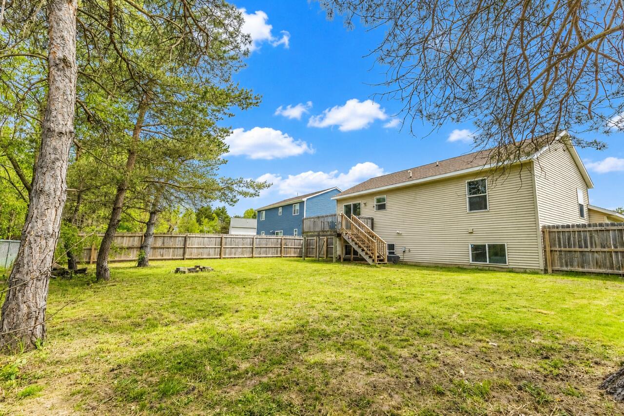 415 Pine Ridge Drive Belding, MI 48809 - Photo 6 of 28 4D066B50-AFDC-4F3B-BBA2-8A0F70FA7E61