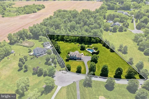 $799,000 | 205 Maplewood Drive, Phoenixville, PA 19460