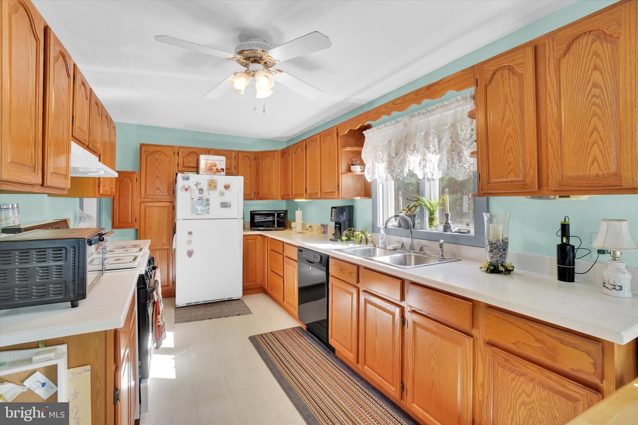 2406 Bryansville Road Delta, PA 17314 - Photo 9 of 28 Gallery Image 9