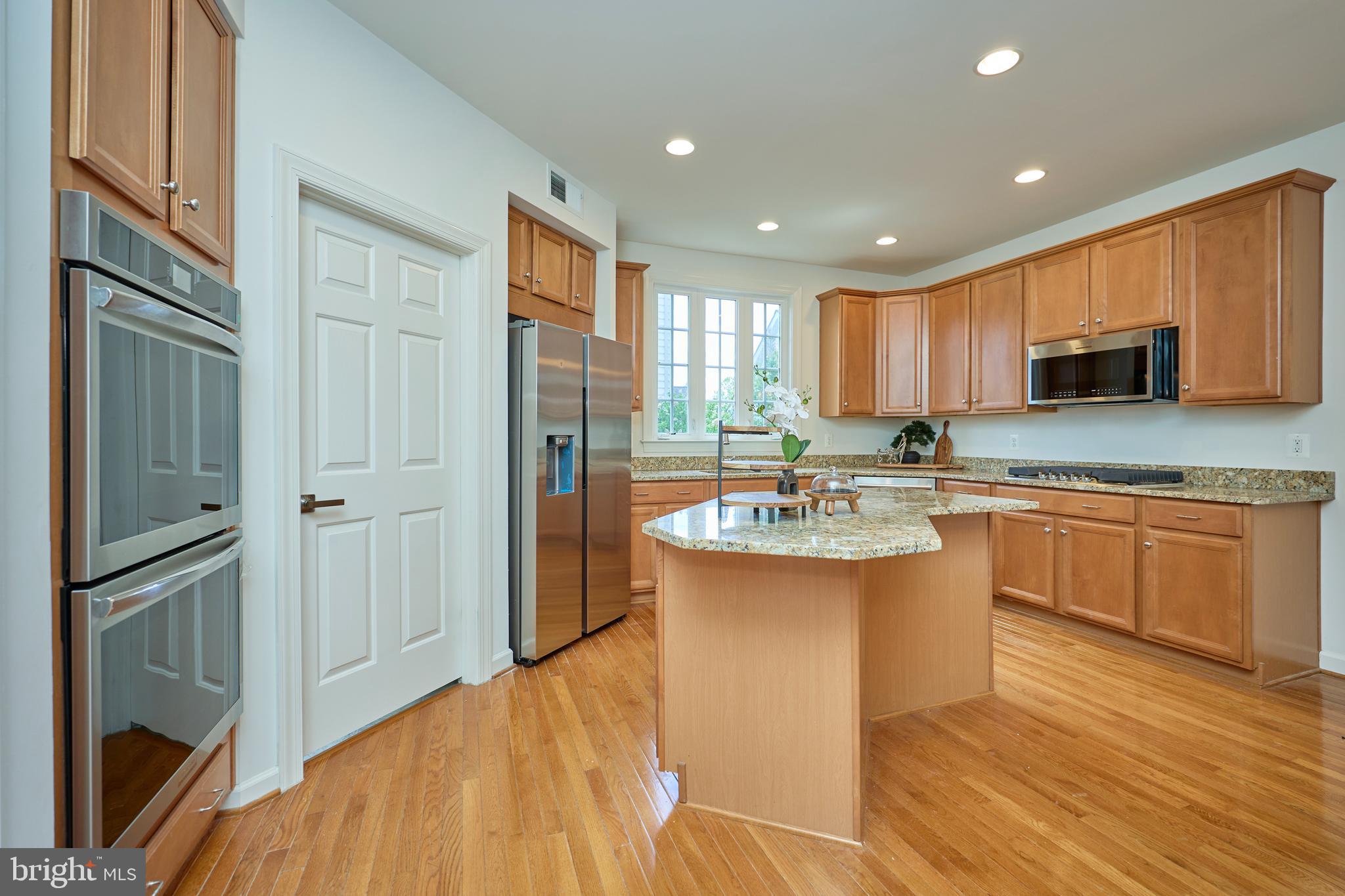 6910 Bitterroot Court Gainesville, VA 20155 - Photo 11 of 65