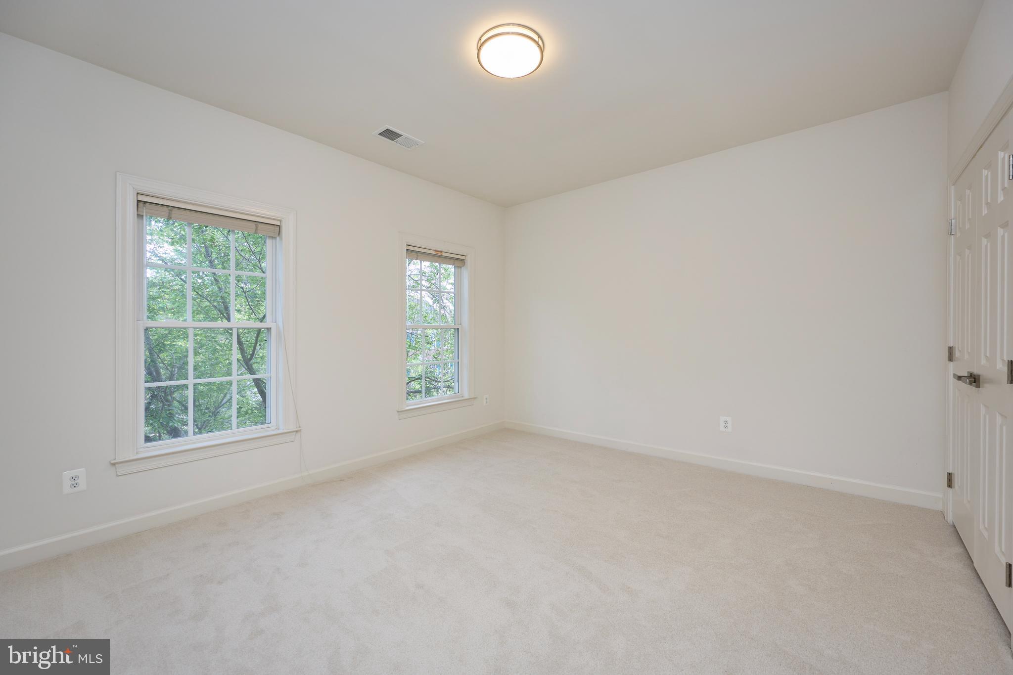 6910 Bitterroot Court Gainesville, VA 20155 - Photo 42 of 65
