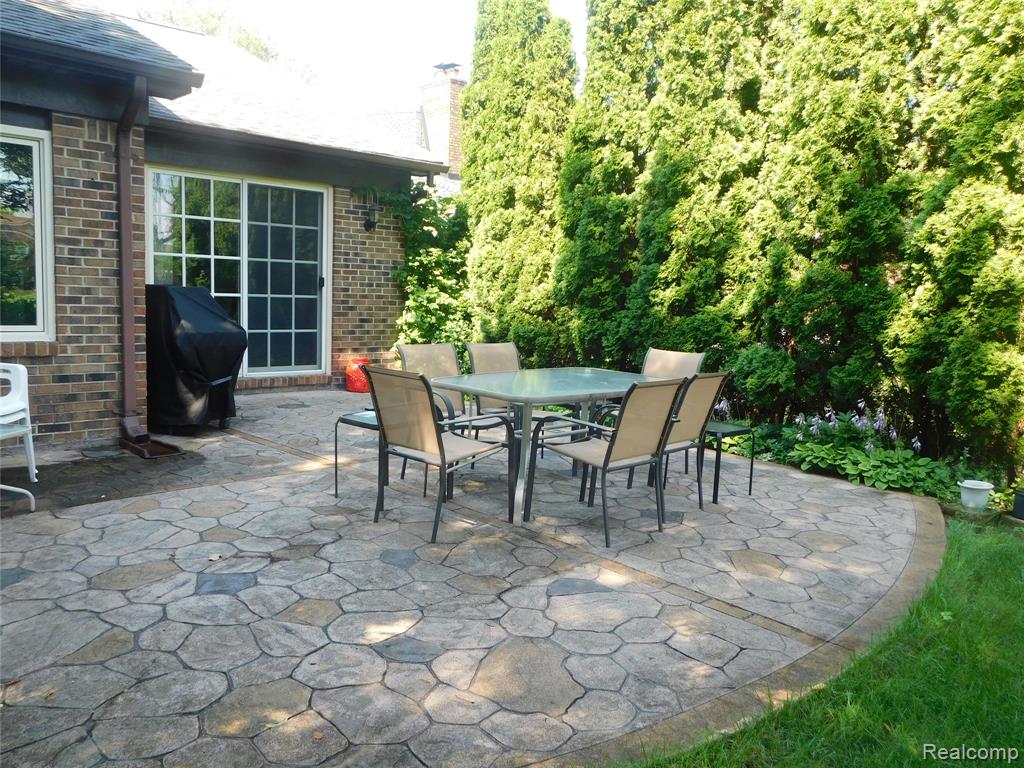 2800 Ranieri Drive Troy, MI 48085 - Photo 8 of 63