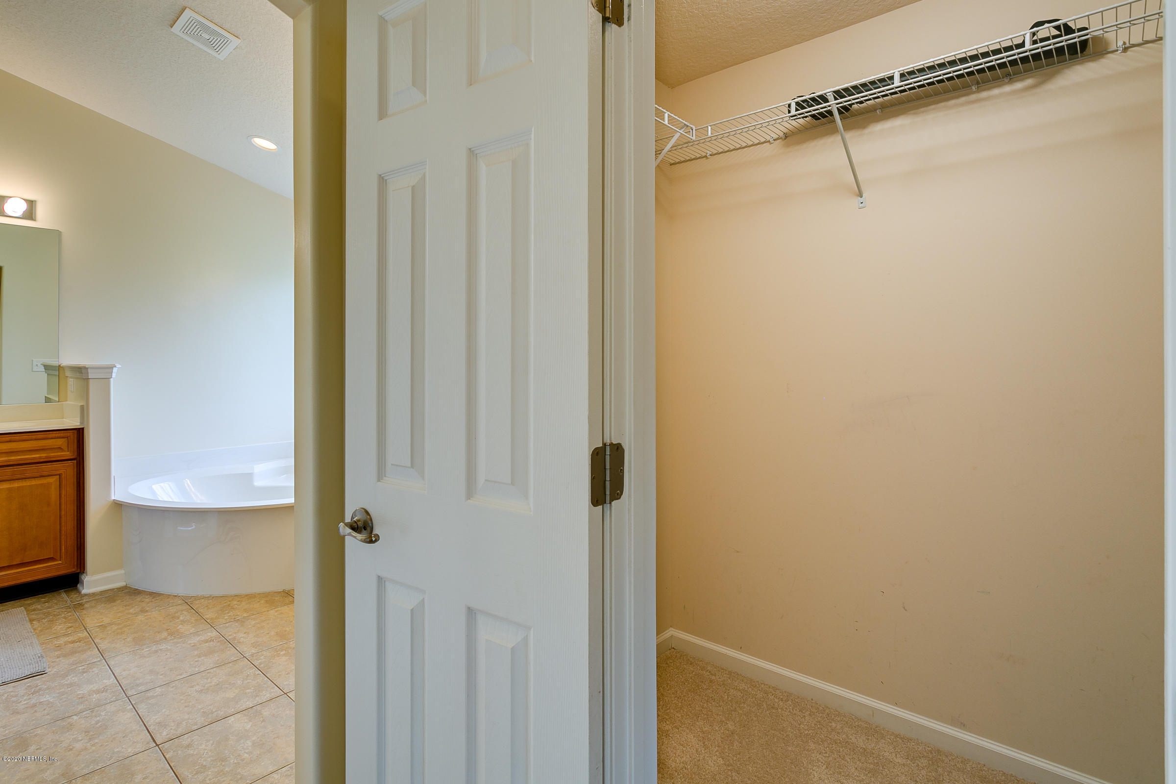 1024 Bittern Court Middleburg, FL 32068 - Photo 16 of 38 19-Owners Walk-in Closet