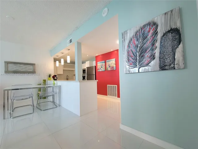 $3,000 | 3505 South Ocean Drive, Unit 1011, Hollywood, FL 33019