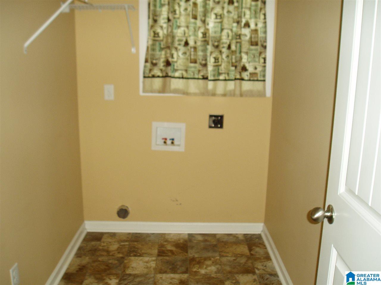 1545 Mountain Lake Road Warrior, AL 35180 - Photo 6 of 12