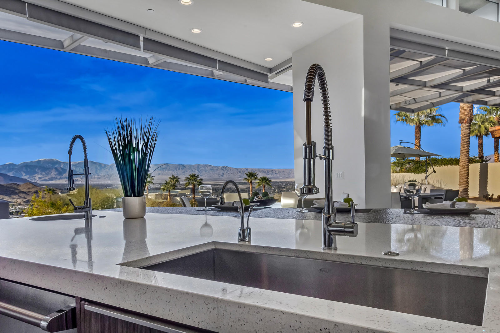 8 Rockcrest Drive Rancho Mirage, CA 92270 - Photo 13 of 71 28_Rockcrest_17_mls