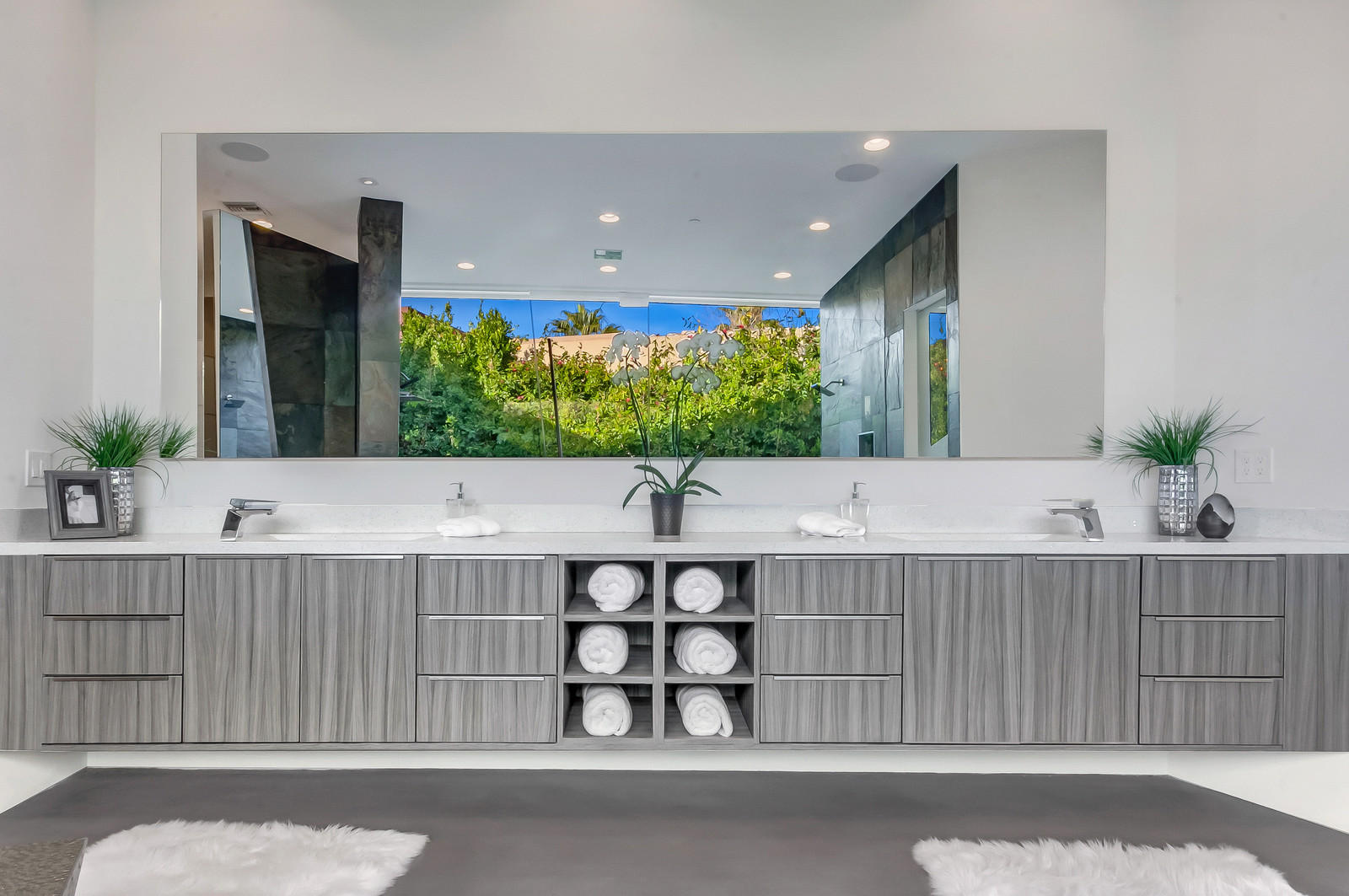 8 Rockcrest Drive Rancho Mirage, CA 92270 - Photo 24 of 71 42_Rockcrest_31_mls