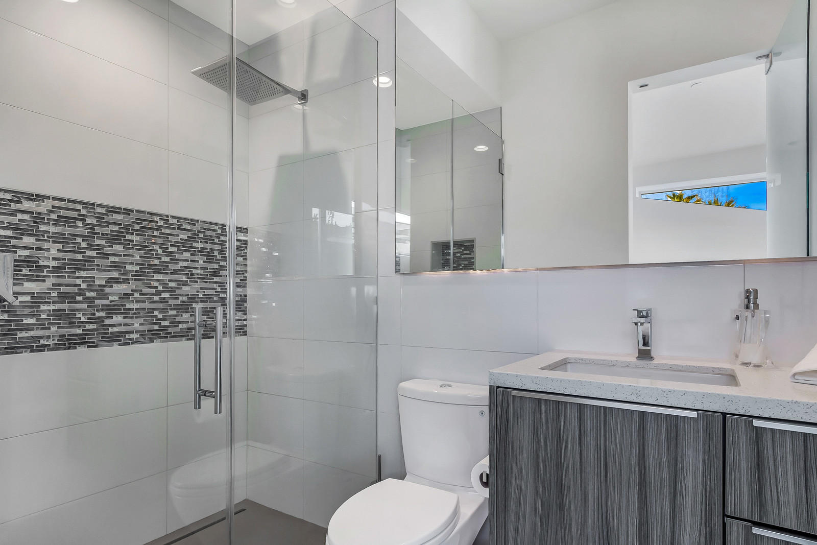 8 Rockcrest Drive Rancho Mirage, CA 92270 - Photo 49 of 71 72_Rockcrest_61_mls