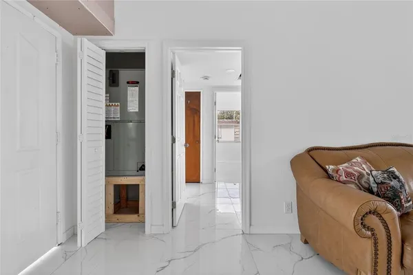 a view of an entryway of the house