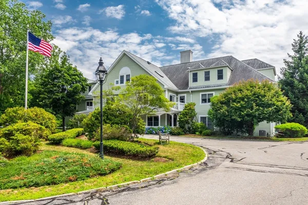 $595,000 | 140 Lincoln Road, Unit 218, Lincoln, MA 01773