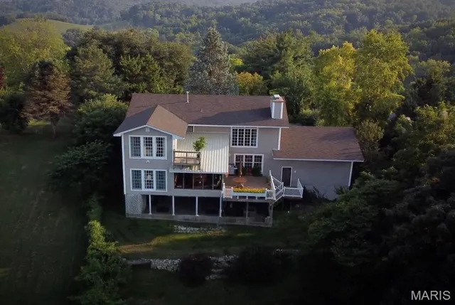 $425,000 | 21716 Pike 9109, Louisiana, MO 63353