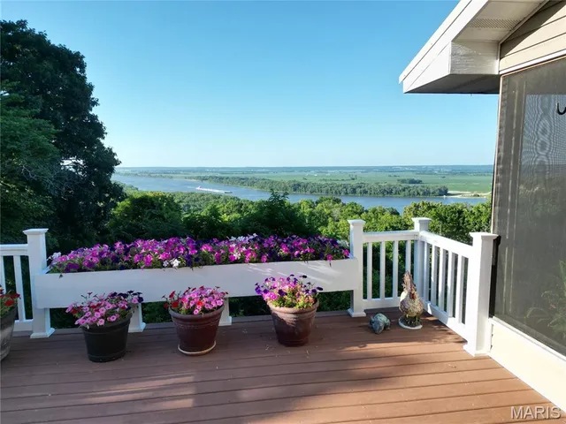 $425,000 | 21716 Pike 9109, Louisiana, MO 63353